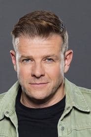 Iván Kamarás as Marosi Róbert