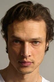 Fu'ad Aït Aattou as Younès / Jonas