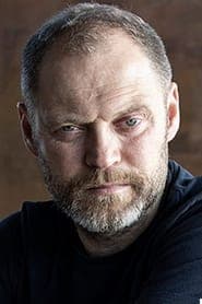 Jacob Lohmann as Mand 1