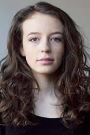 Albertine Kotting McMillan as Alexa Bennett