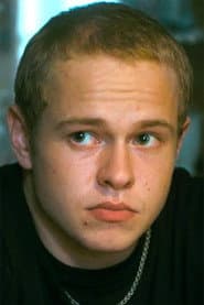 Egor Kenzhametov as Misha Bykov