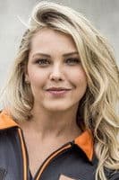 Louise D'Tuani as Paula Góes Mesquita