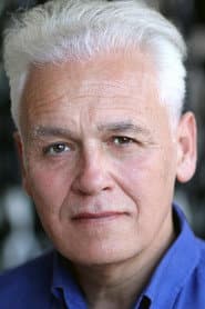 Walter van Dyk as Dentist