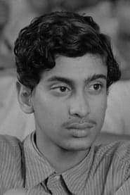 Smaran Ghosal as Teenage Apurba "Apu" Kumar Ray