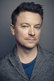 Craig Kelly as Russell Muir