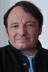 Jean-Yves Tual as Colonel Heywood