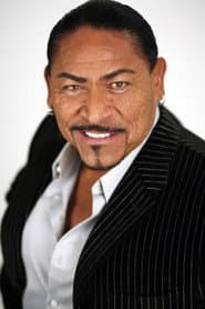 Jesse James Youngblood as Owl Eyes (as Jesse Flores)