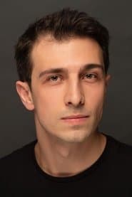 Emrah Altıntoprak as Semih