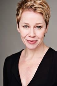 Linzi Hateley as Mrs. Cratchit