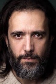 Ricardo Freitas as Marlowe Spriggs