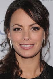 Bérénice Bejo as Léa