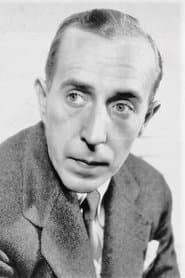 Charles Butterworth as Fake Louise Fazenda