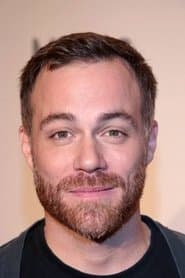 Bernhard Piesk as Bernie