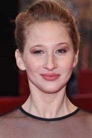 Réka Tenki as Klára