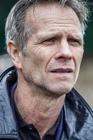 Dean Wray as Alec Rooker