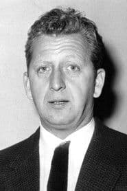 Gunther Philipp as Tailor