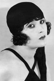 Margaret Livingston as Evalynda Hendon