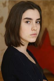 Alva Schäfer as Nicole