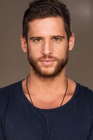 Dan Ewing as Matt Simmons