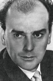 Gurgen Tonunts as Verst (Capt. Torrance - US)