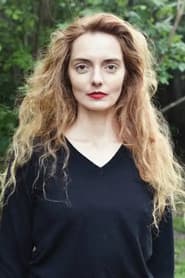 Olivia Csiky Trnka as Andrea