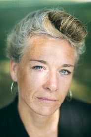 Audrey Cavelius as Mara