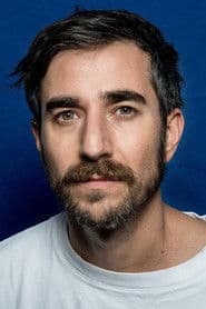 Cristo Montt as Tomás