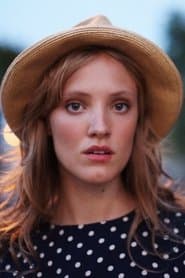 Alexia Rasmussen as Beau