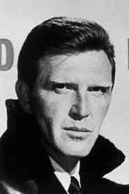 Robert Lansing as Elias Johnson
