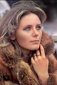 Raika Juri as Luca's Mother