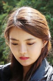 Jeong Yoo-jin as Ae-ri (애리)