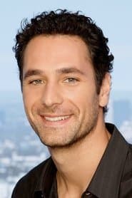 Raoul Bova as Nino Di Venanzio