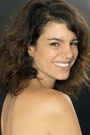 Marina Glezer as Pilar