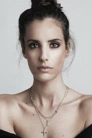 Catarina Mira as Tradeswoman