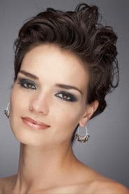 Jamie Bernadette as Joey Taylor