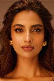 Meenakshi Chaudhary as Raji