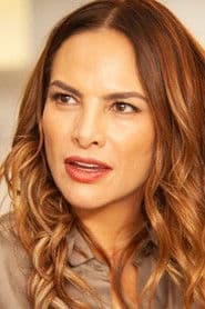 Fabiola Campomanes as Lorena