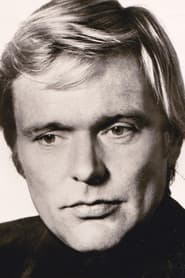 Helmut Griem as Kapitänleutnant Willi Schlueter