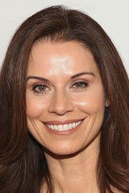 Jennifer Bini Taylor as Mia Reeson