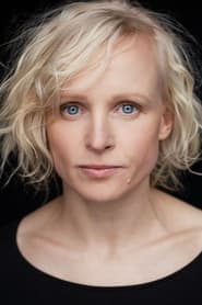 Anne Müller as Claudia