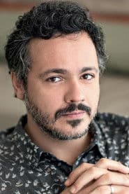 Danton Mello as Paulo