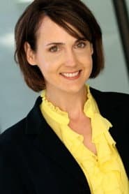 Amber Mikesell as Amanda