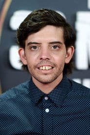 Javier Bódalo as Faraday