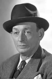 Édouard Delmont as Le docteur Marius Bollène