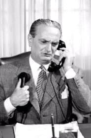 Hristos Tsaganeas as Mr. Petridis