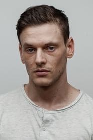 Gabriel Almaer as Erwann