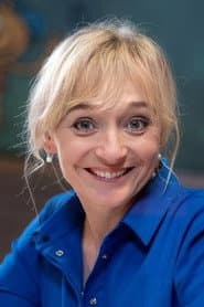 Klára Sedláčková-Oltová as kadeřnice Sandra