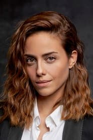 Deniz Barut as Avukat Aslı