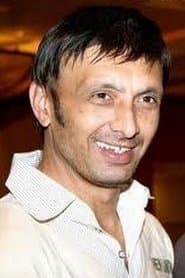 Shiva Rindani as Man teased Neha in the disco.