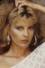 Elvire Audray as la suora